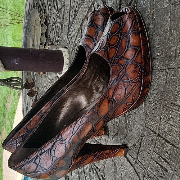 Gorgeous FIORANGELO Italian Leather Faux Croc Skin Peep Toe Heels size 38 US 7.5 - Picture 2 of 10